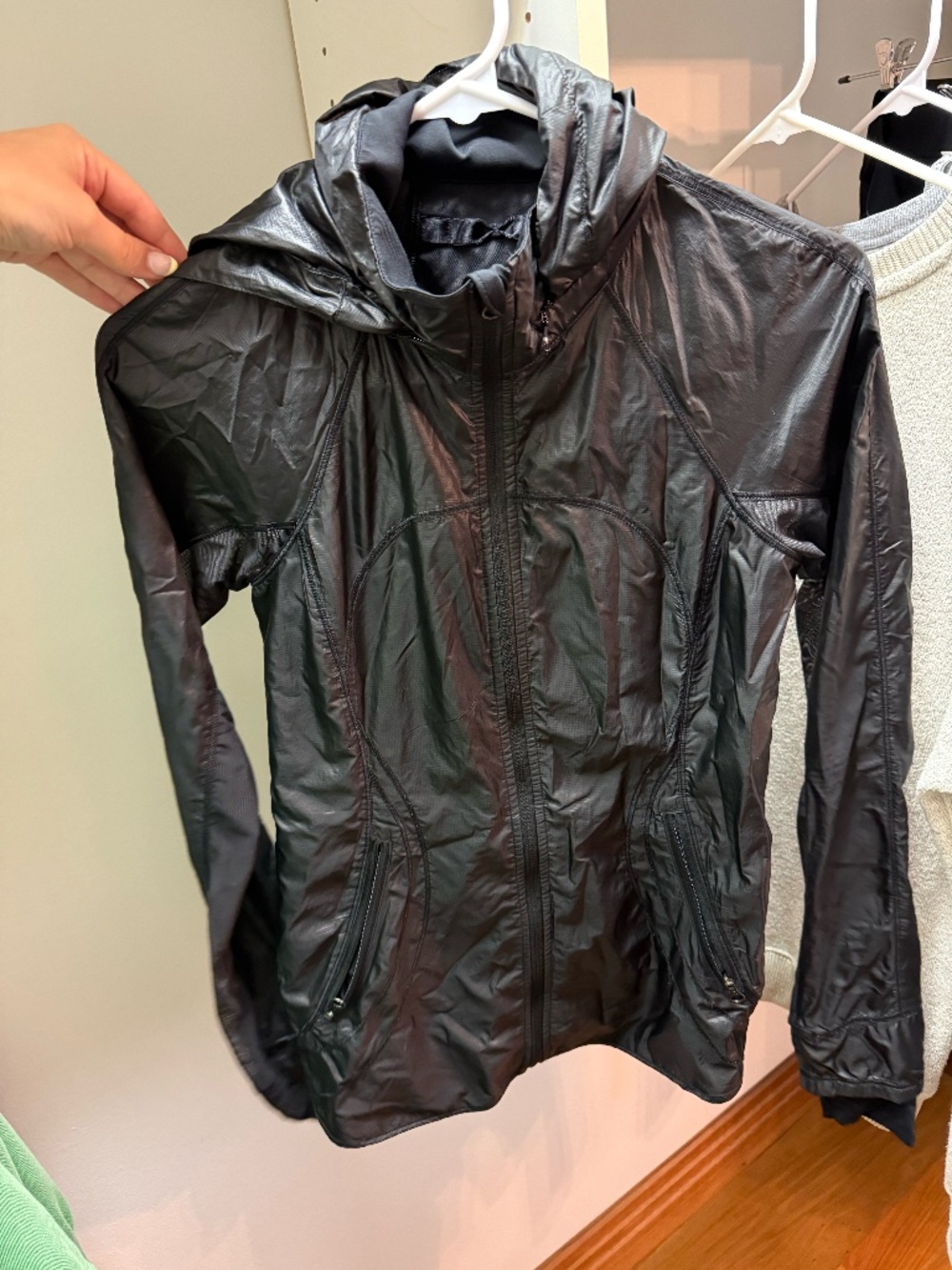 Lululemon Women's Black Rain Jacket Black in Size 2